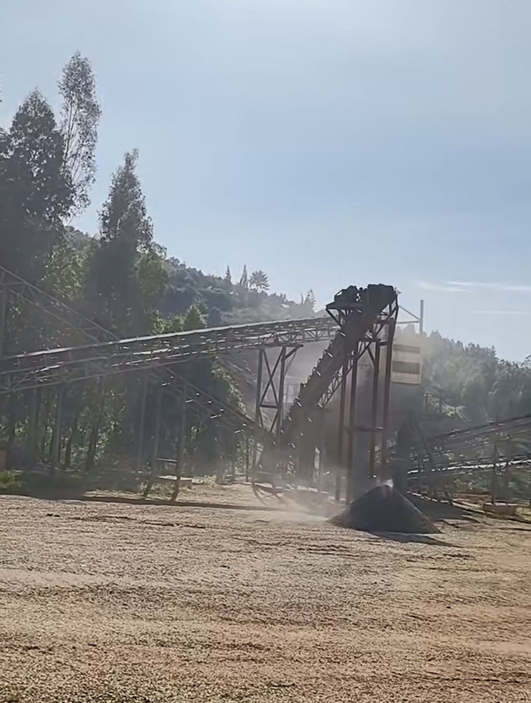 Rwanda aggregate crushing plant (3).jpg